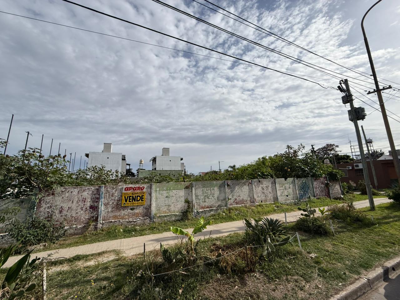 aparopropiedades - Lote en Quilmes Oeste a la venta