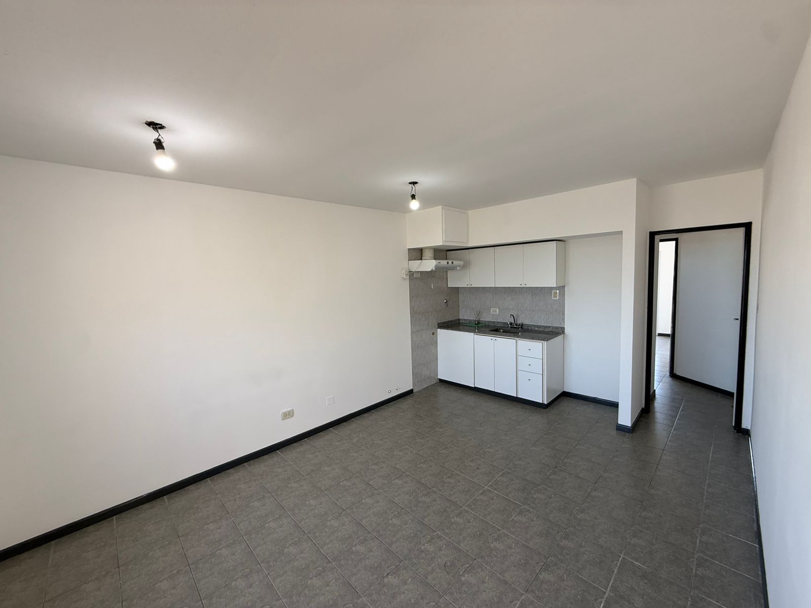 aparopropiedades - Departamento de 2 ambientes en Bernal Oeste