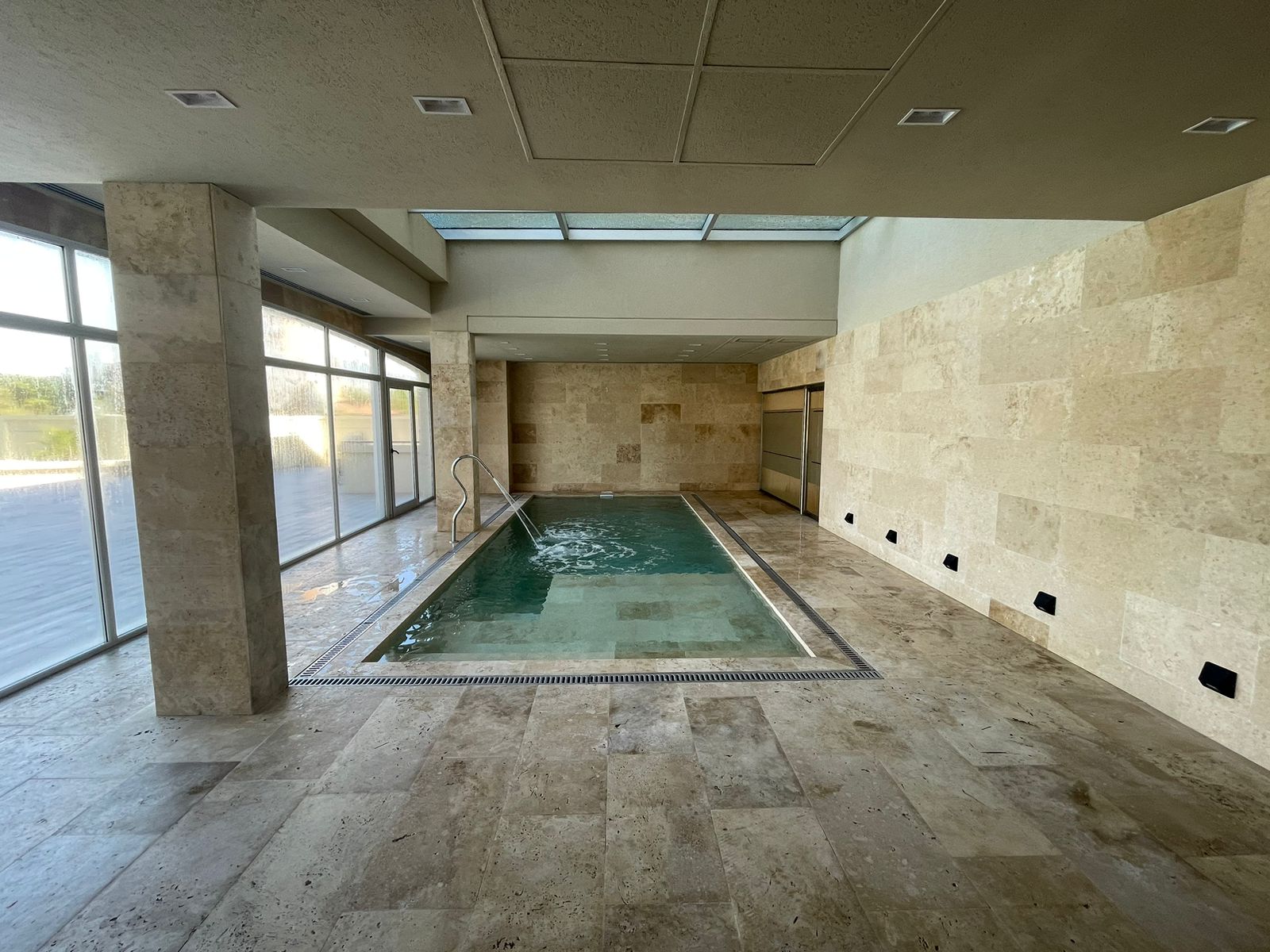 aparopropiedades - Departamento de 2 ambientes con cochera en Klover Plaza