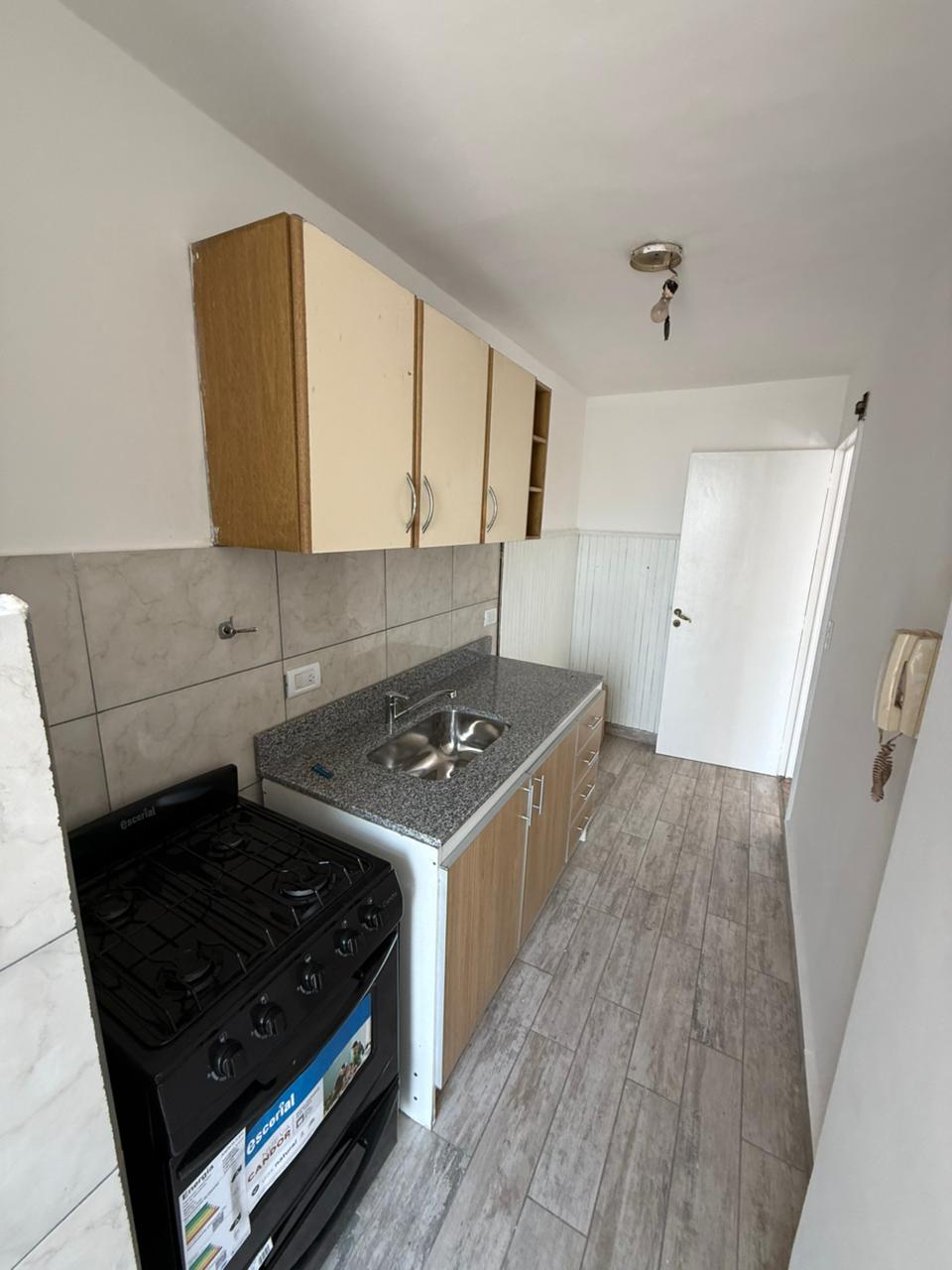 aparopropiedades - Departamento de 2 ambientes en Quilmes centro