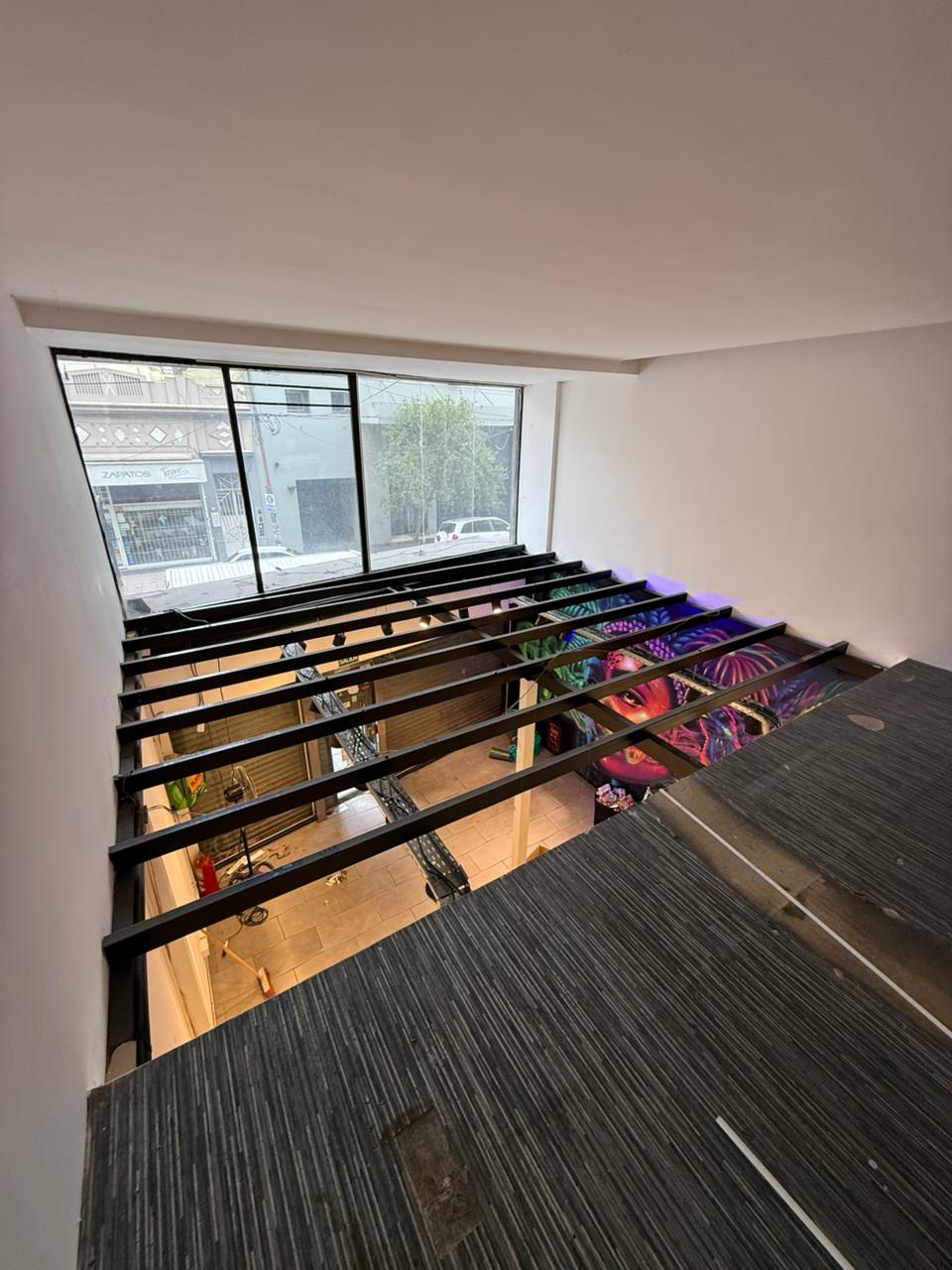 aparopropiedades - Importante Local Comercial en el centro de Quilmes 