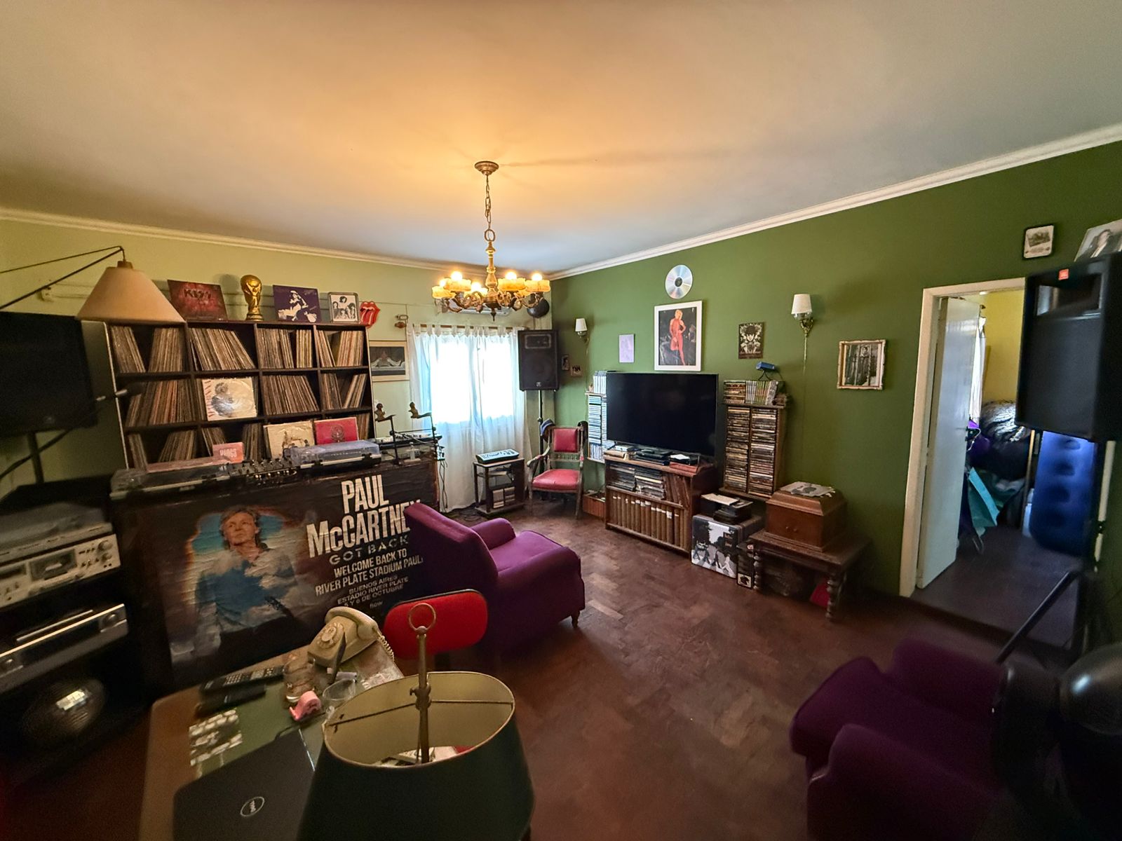 aparopropiedades - Casa en zona Residencial de Quilmes a la venta