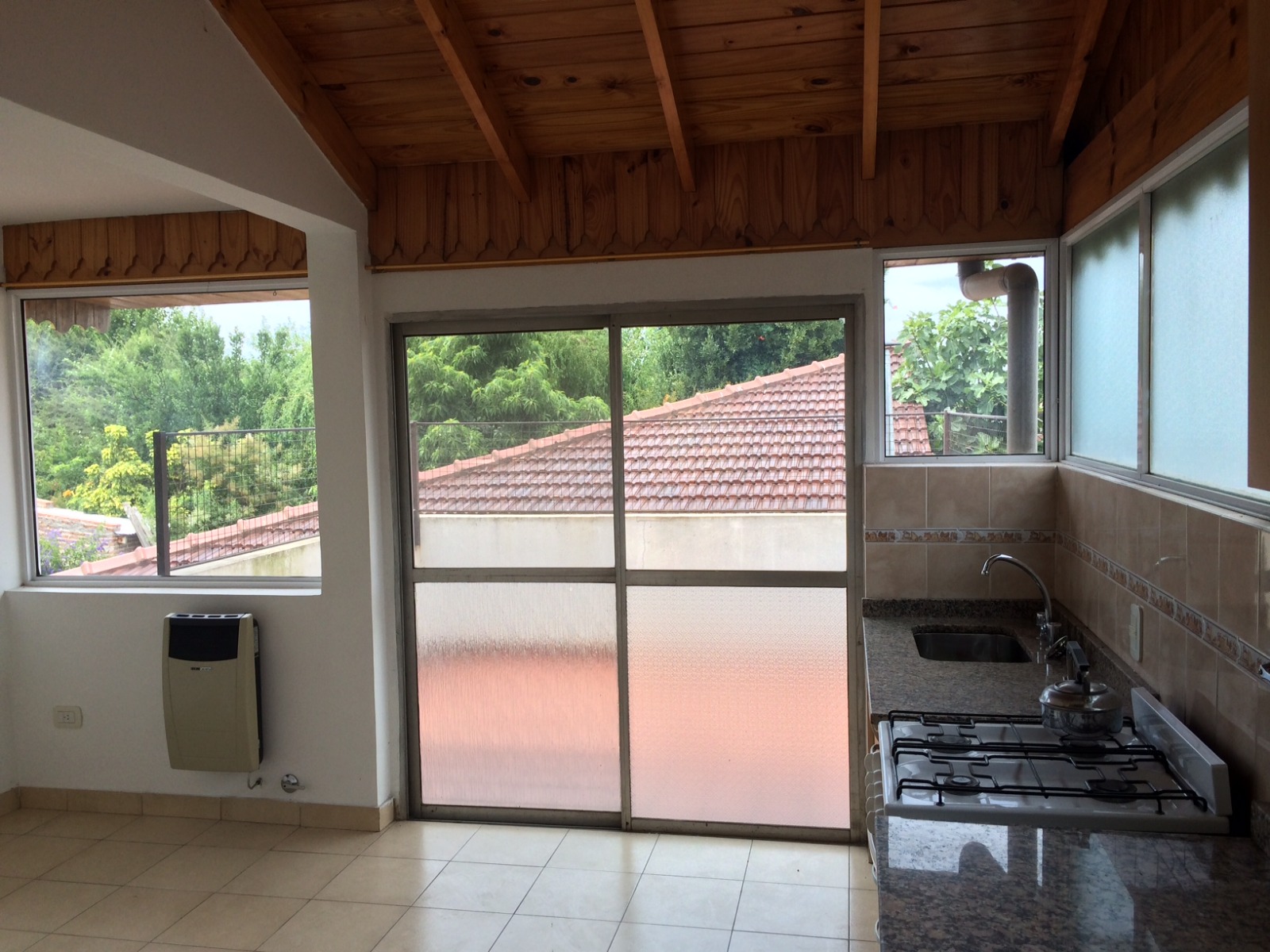 aparopropiedades - Departamento en planta alta a la venta