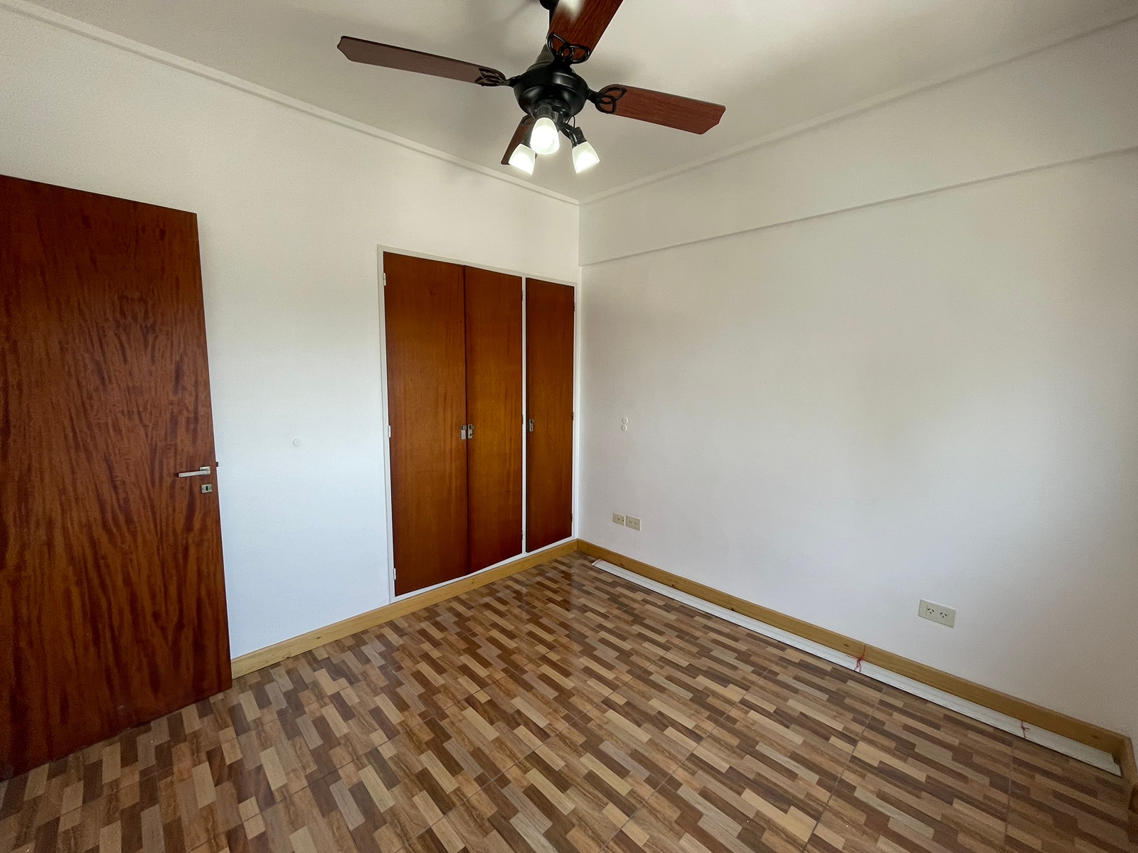 aparopropiedades - Departamento de 2 ambientes en Quilmes centro