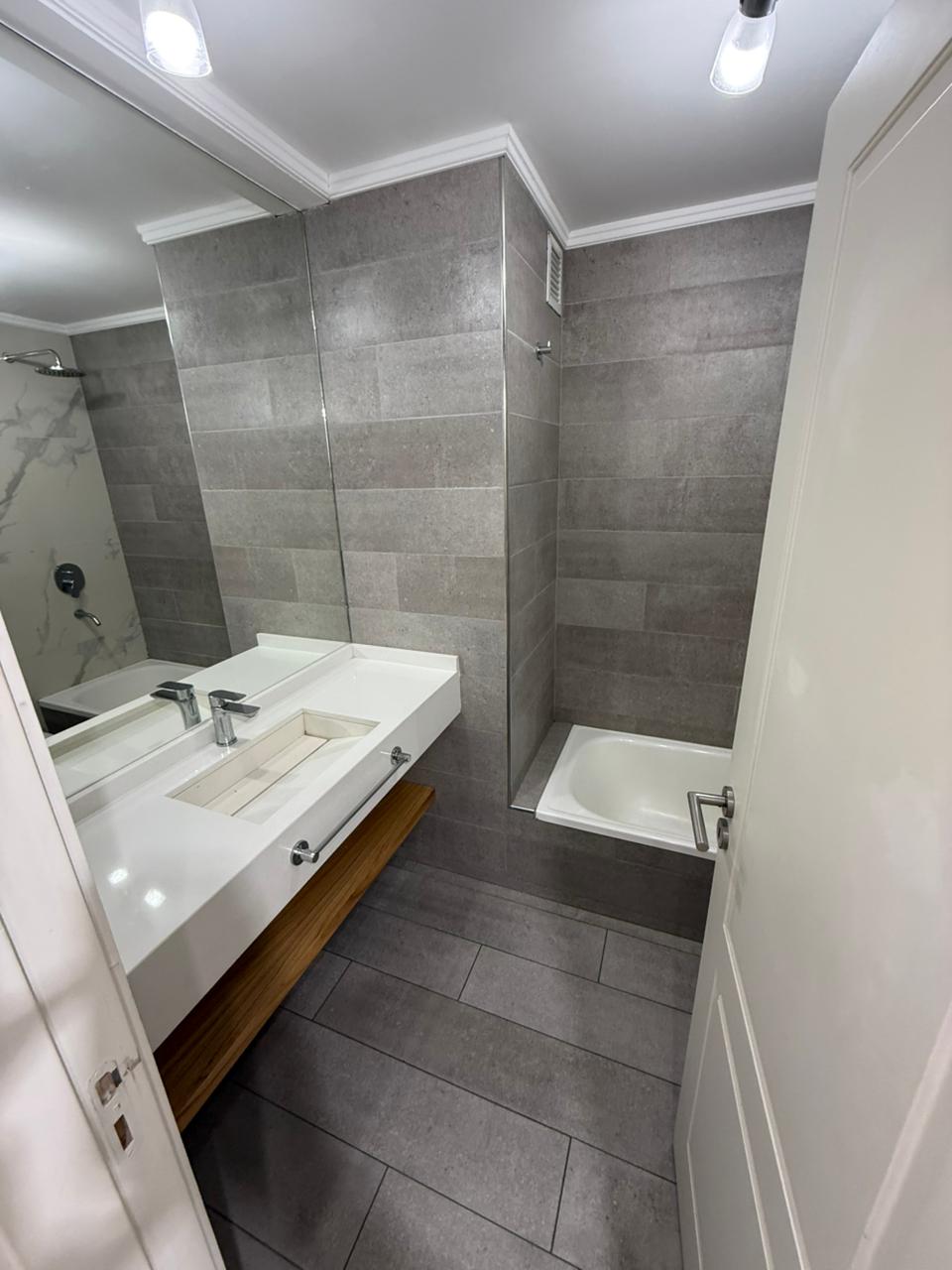 aparopropiedades - Departamento de 2 ambientes con cochera en Klover Plaza