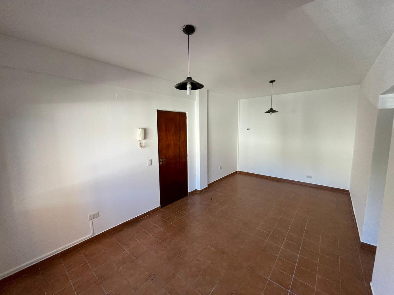 aparopropiedades - Departamento de 3 ambientes en Quilmes centro