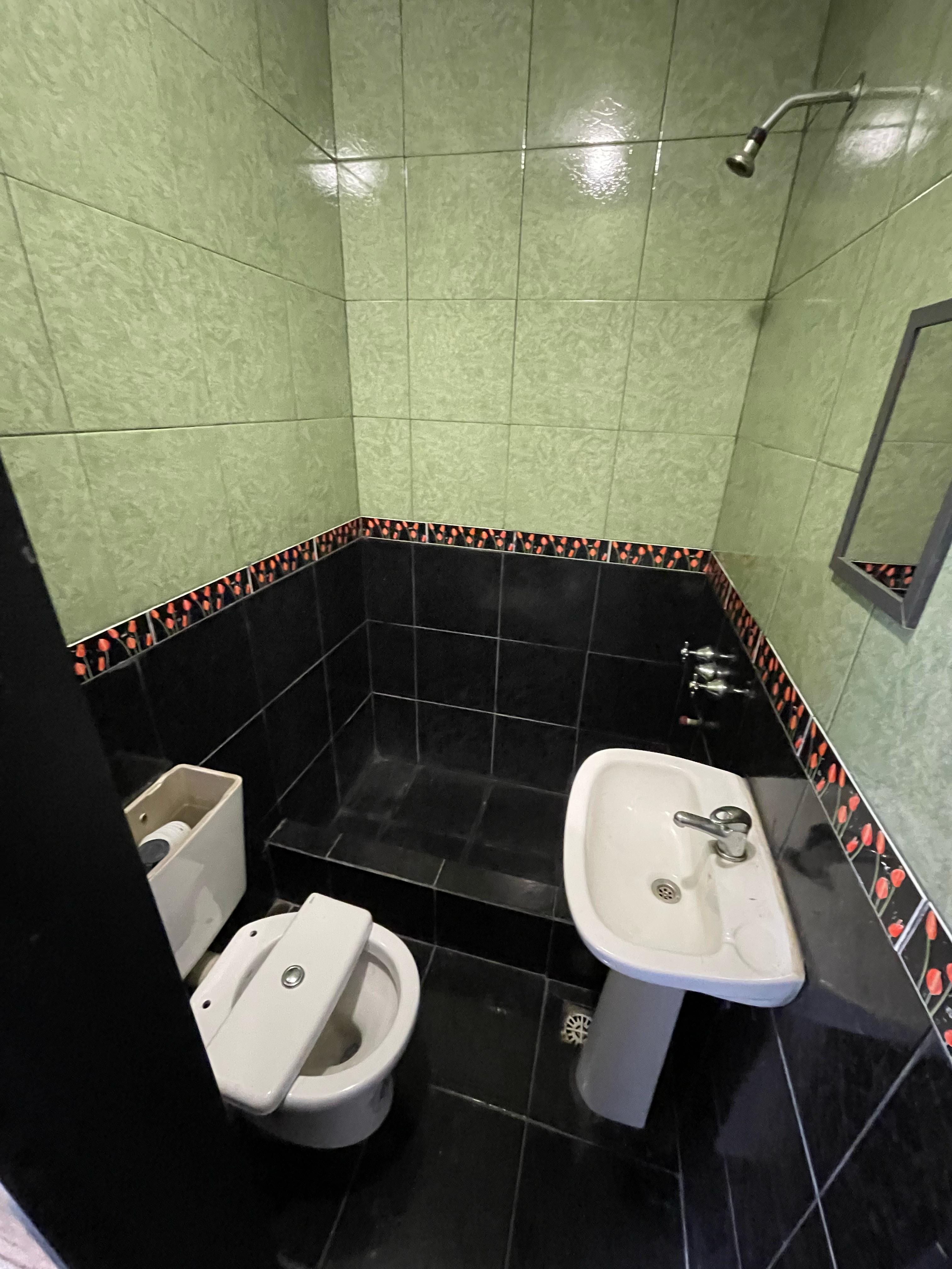 aparopropiedades - Departamento de 2 ambientes en Planta Alta