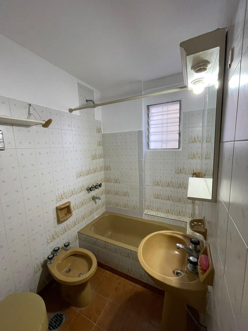 aparopropiedades - Departamento de 3 ambientes en Quilmes centro