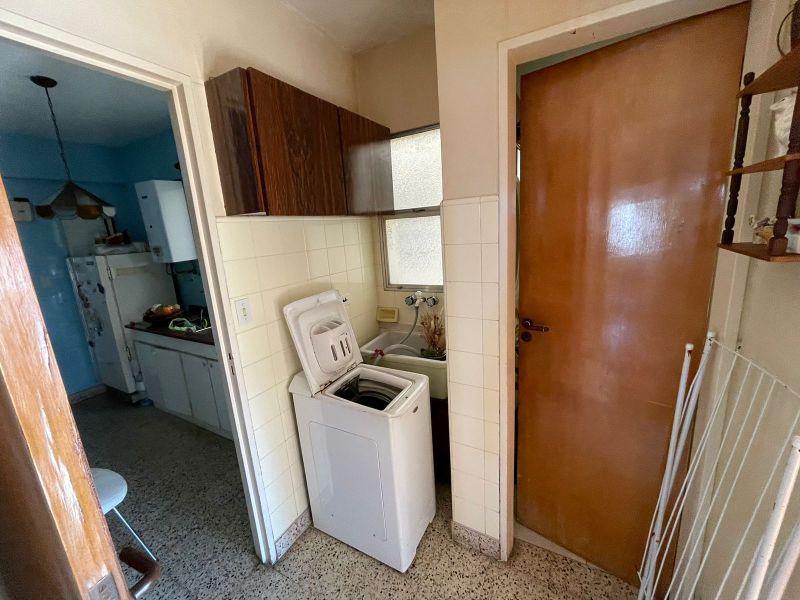 aparopropiedades - Departamento de 4 ambientes a la venta en Quilmes centro