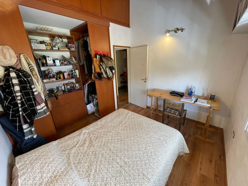 aparopropiedades - Casa en el Barrio Coperativo de Quilmes en venta