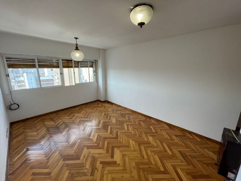 aparopropiedades - Departamento de 3 ambientes en Quilmes Centro