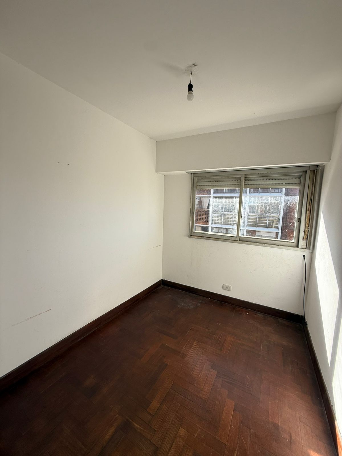 aparopropiedades - Departamento de 3 ambientes en Quilmes centro