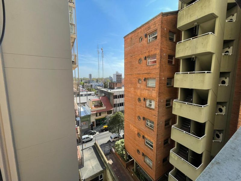 aparopropiedades - Departamento de 2 ambientes en el centro de Quilmes