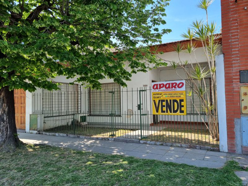 aparopropiedades - Casa en Quilmes Oeste a la venta