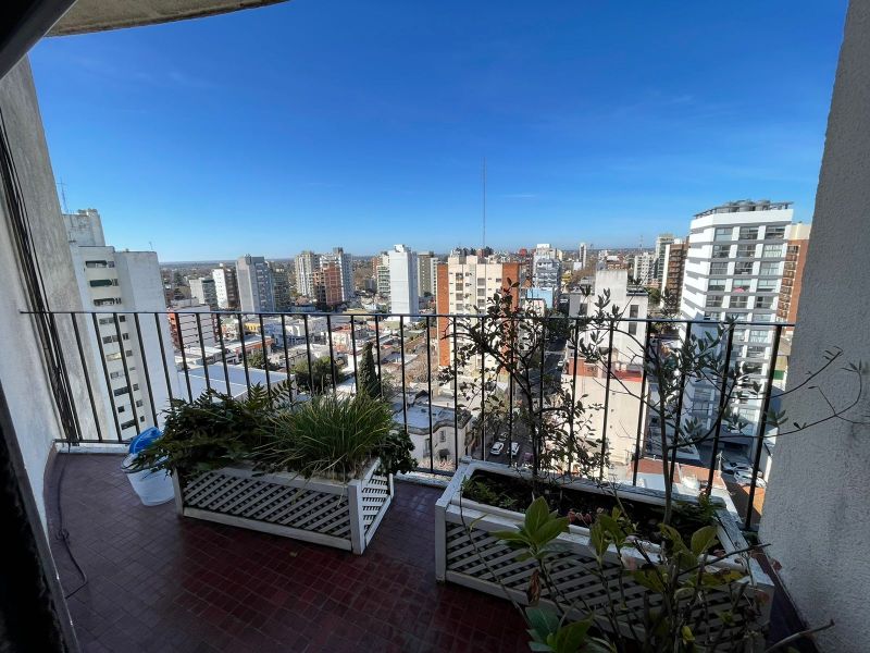 aparopropiedades - Departamento de 4 ambientes a la venta en Quilmes centro