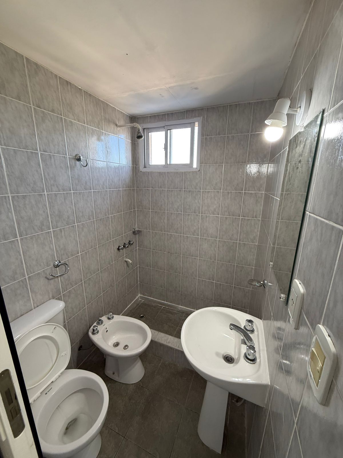 aparopropiedades - Departamento de 2 ambientes en Bernal Oeste