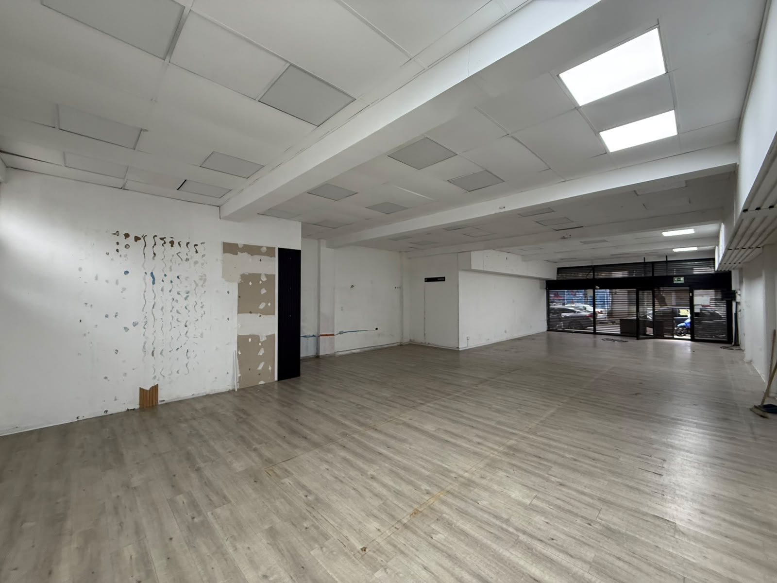 aparopropiedades - Local comercial en Quilmes centro