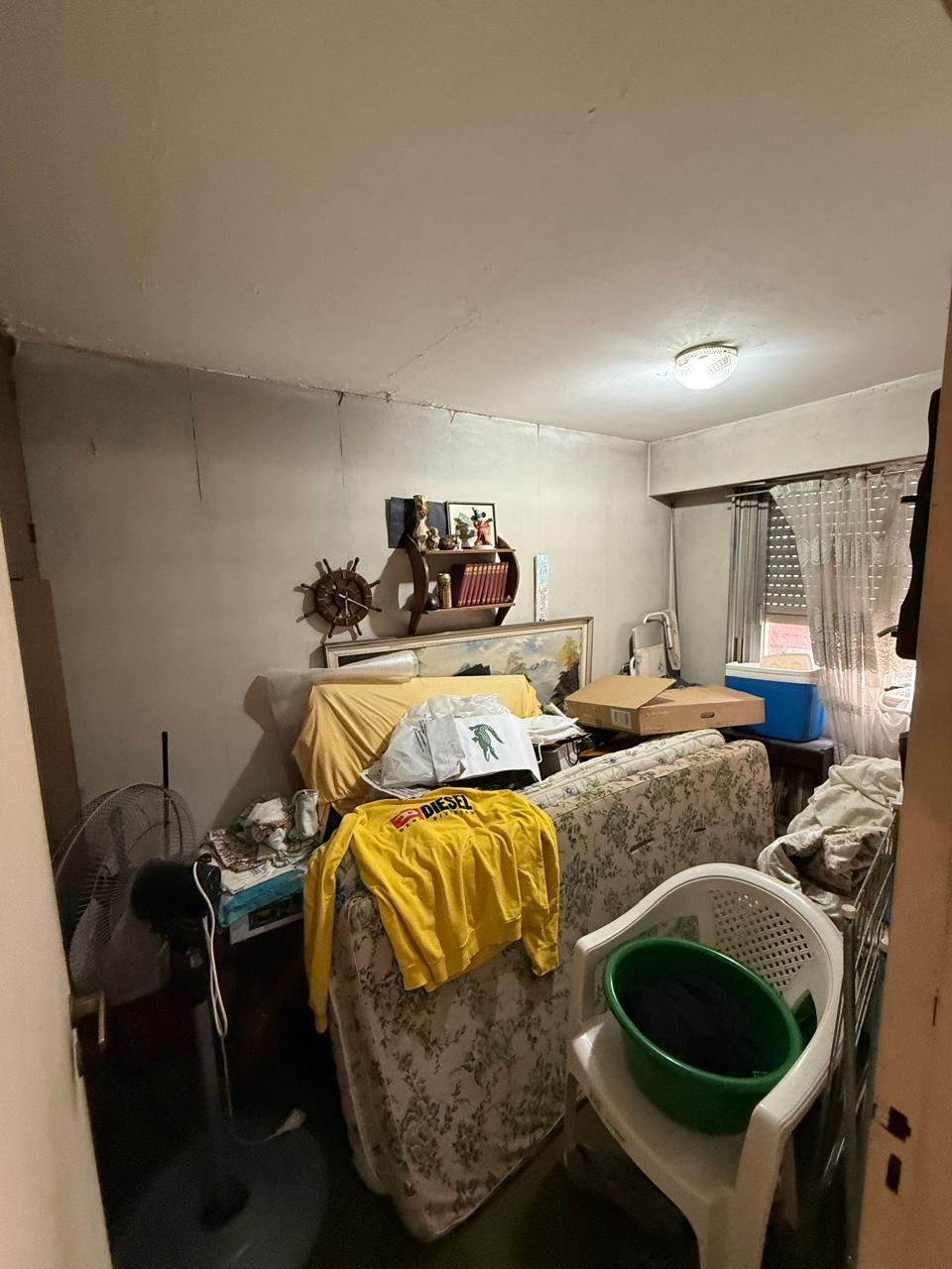 aparopropiedades - Departamento de 4 ambientes con cochera en Quilmes centro 