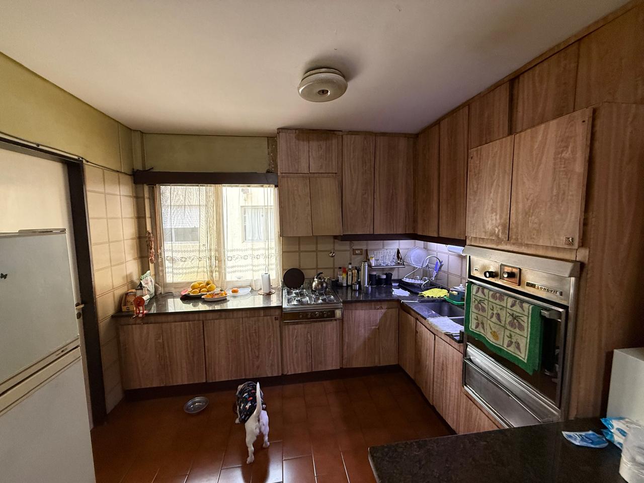 aparopropiedades - Departamento de 4 ambientes con cochera en Quilmes centro 