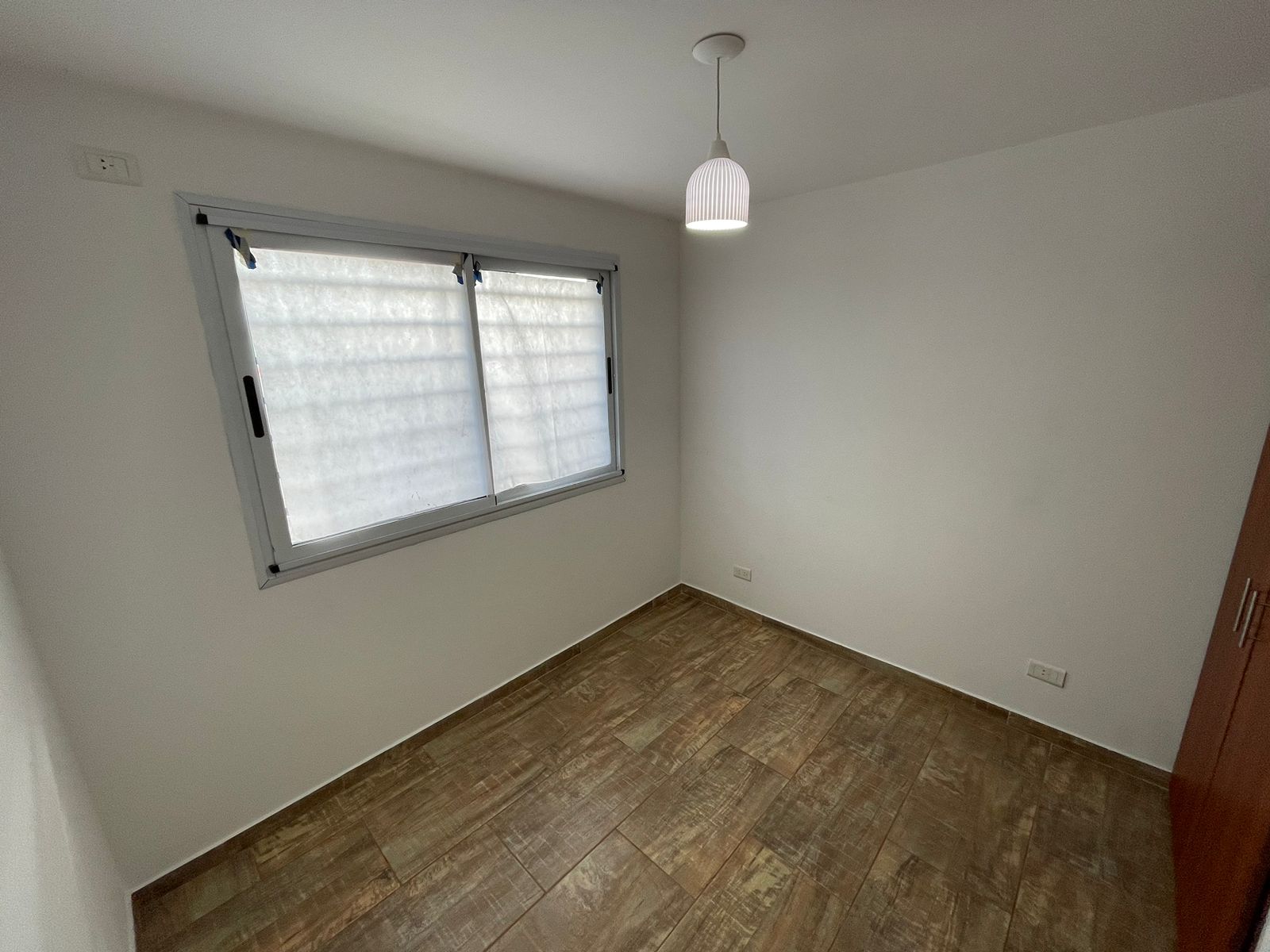 aparopropiedades - Departamento de 3 ambientes con cochera en Ezpeleta