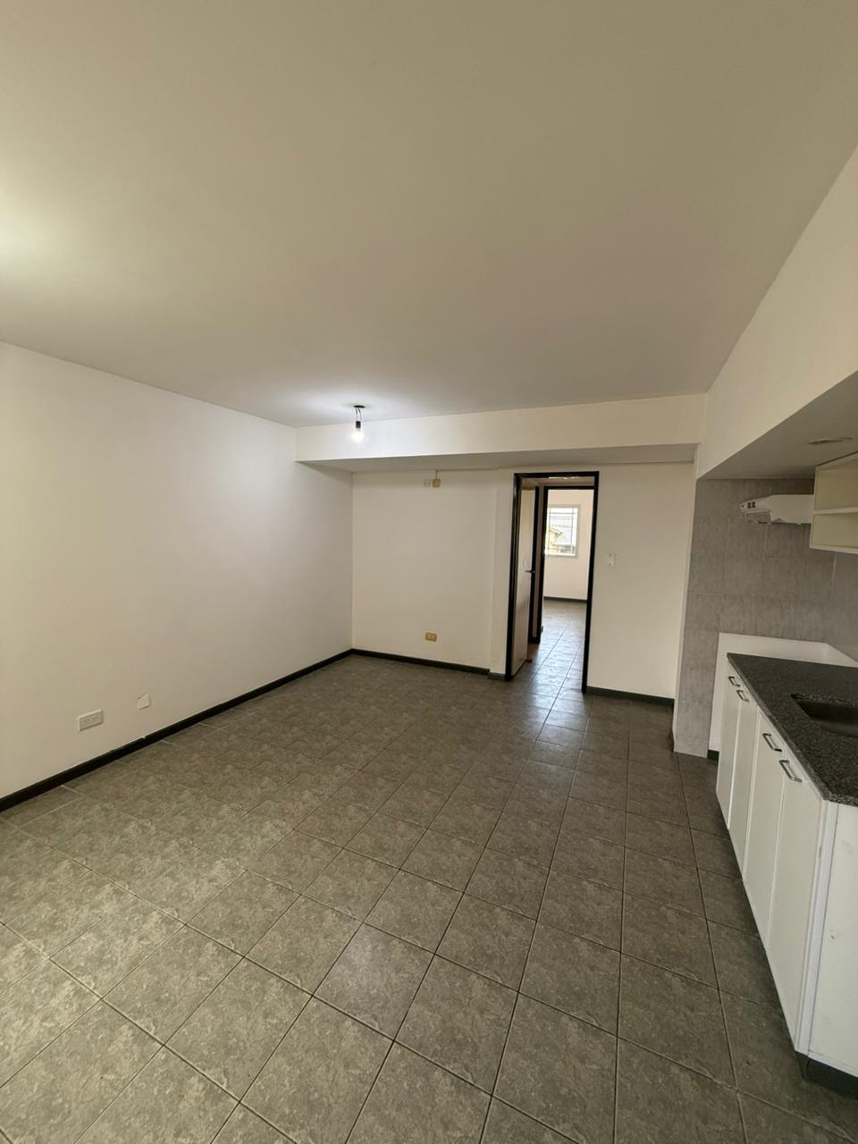 aparopropiedades - Departamento de 2 ambientes en Bernal Oeste