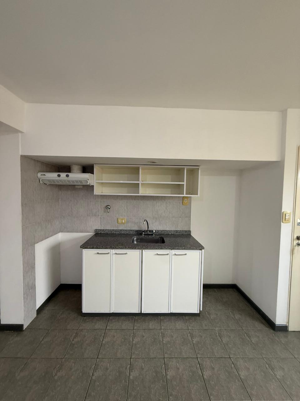 aparopropiedades - Departamento de 2 ambientes en Bernal Oeste