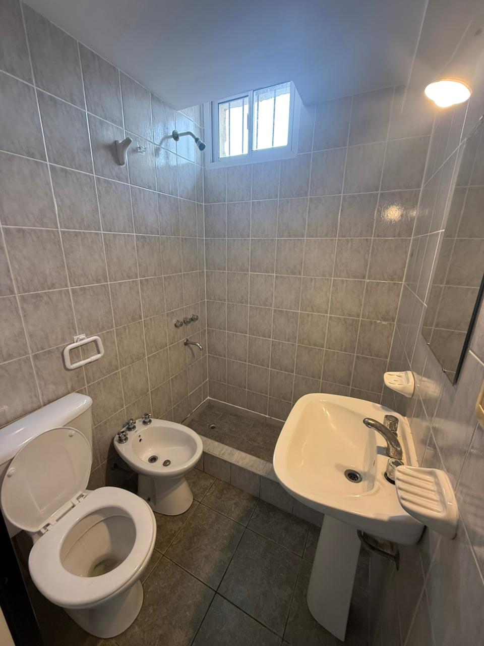 aparopropiedades - Departamento de 2 ambientes en Bernal Oeste