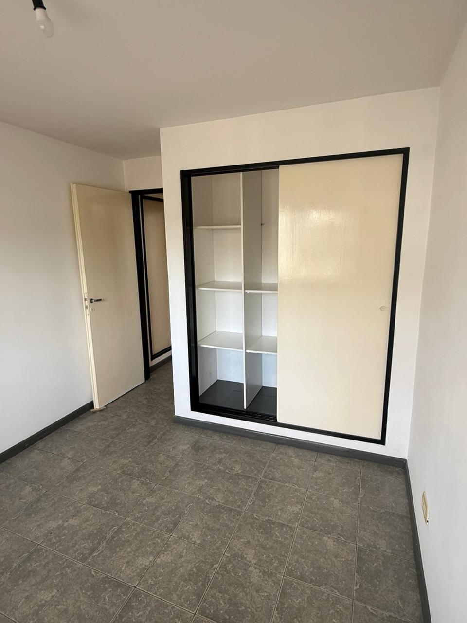 aparopropiedades - Departamento de 2 ambientes en Bernal Oeste