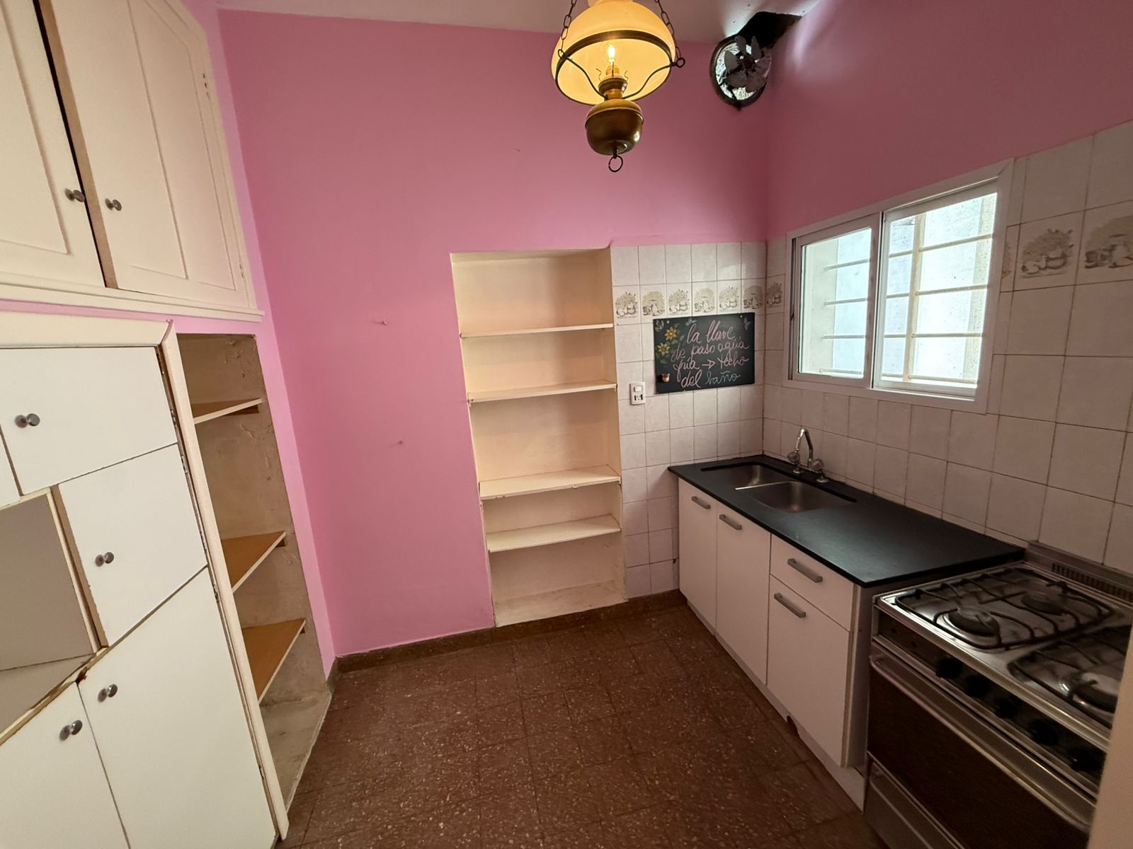 aparopropiedades - Casa en zona Residencial de Quilmes a la venta
