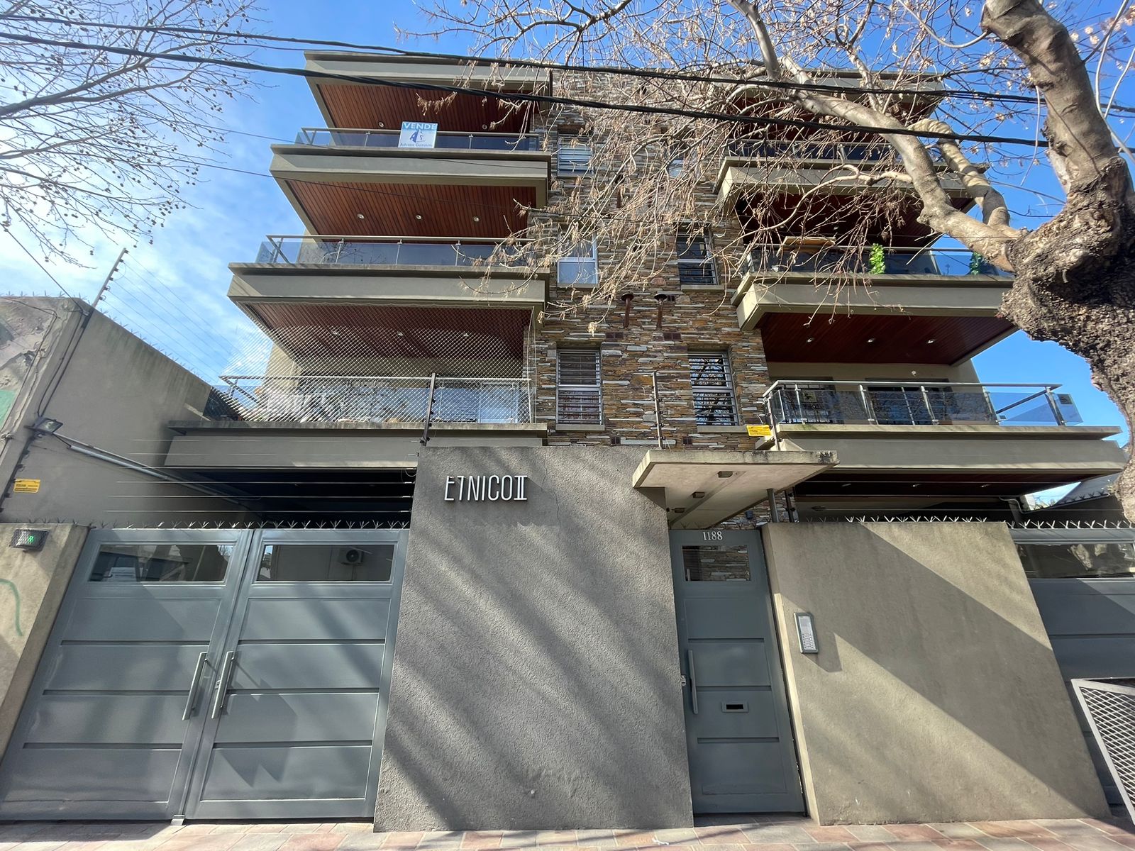 alquiler - Departamento de 2 ambientes con cochera