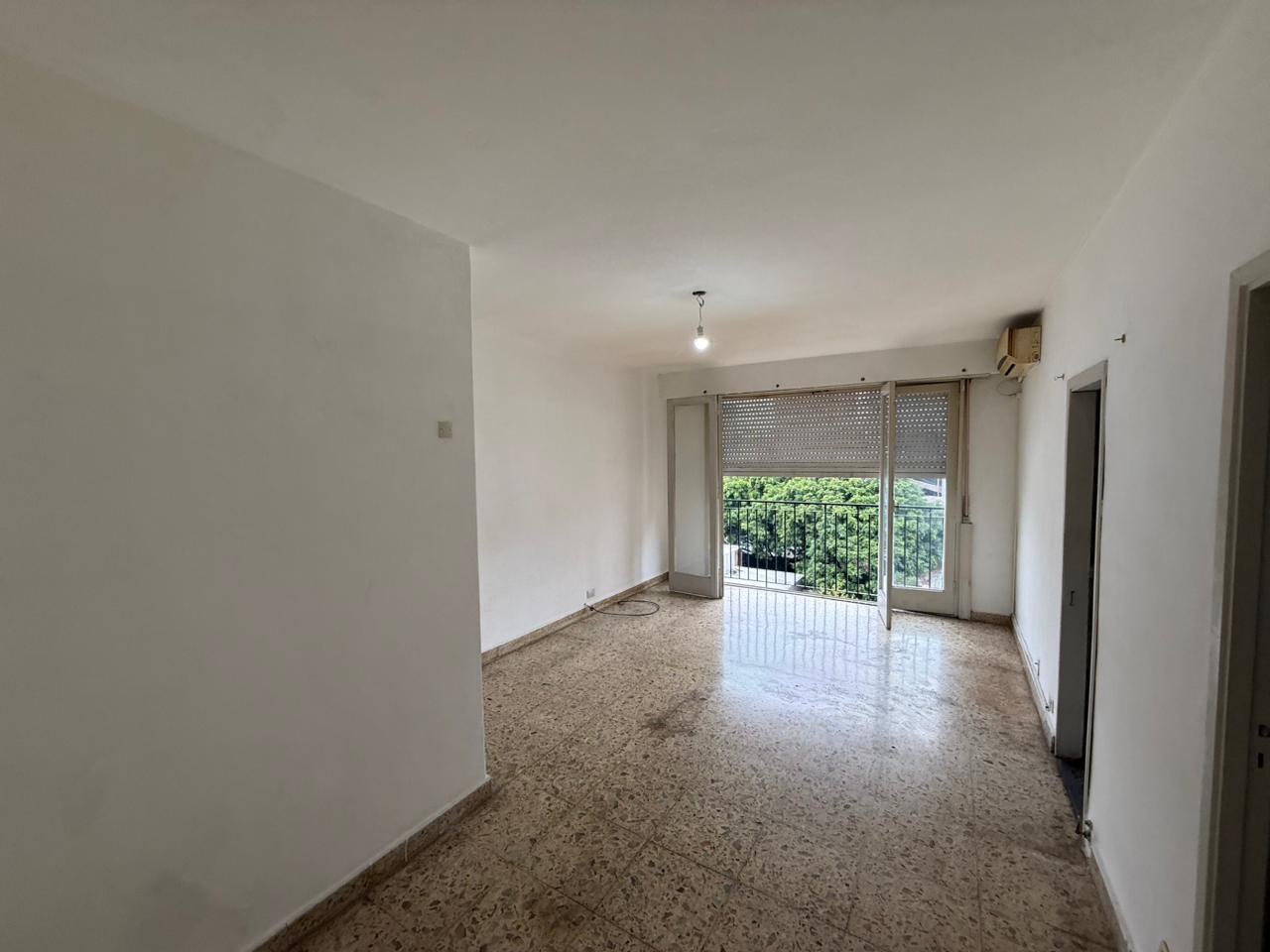 aparopropiedades - Departamento de 3 ambientes en Quilmes centro