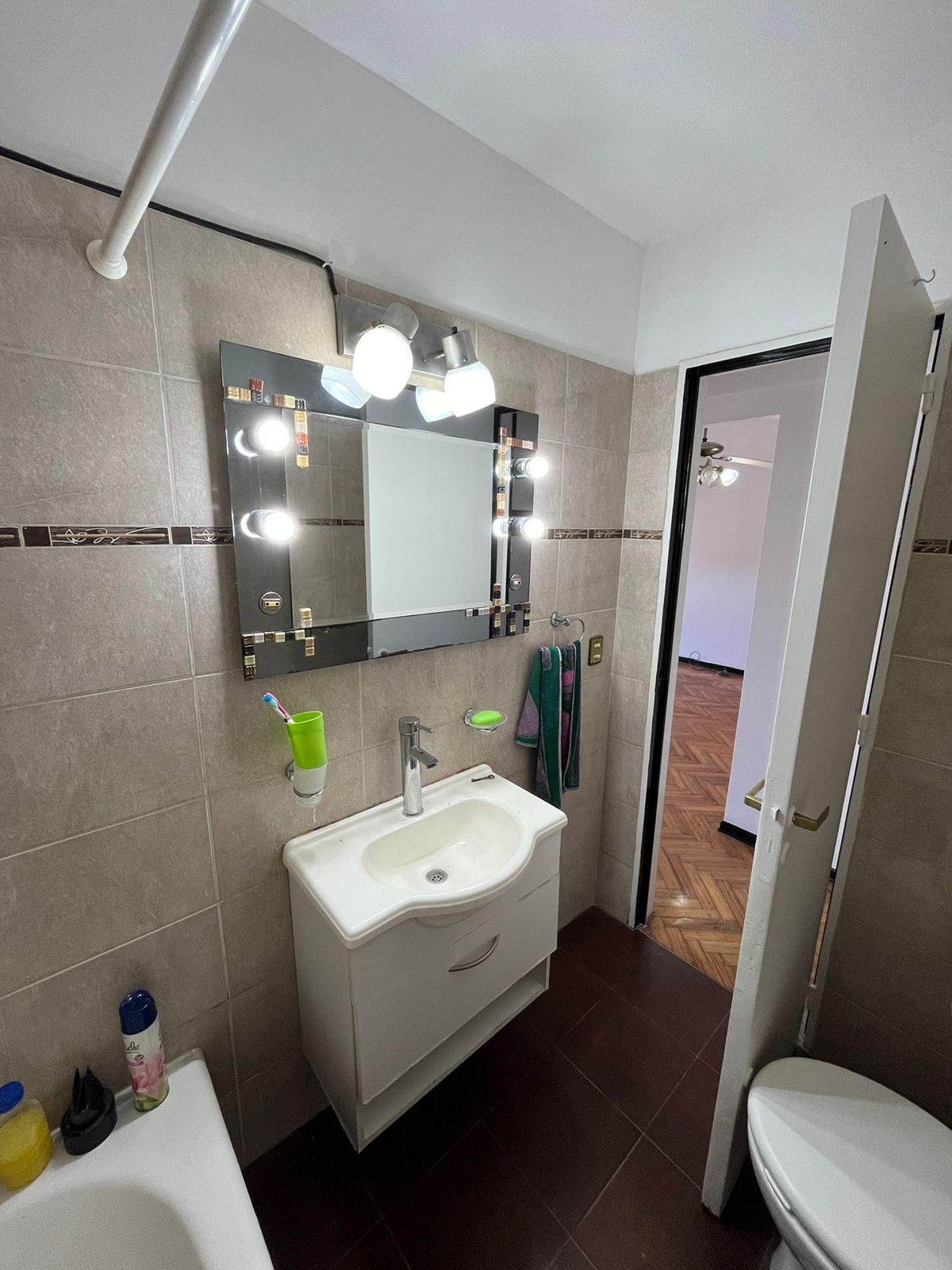 aparopropiedades - Departamento de 2 ambientes en Quilmes centro