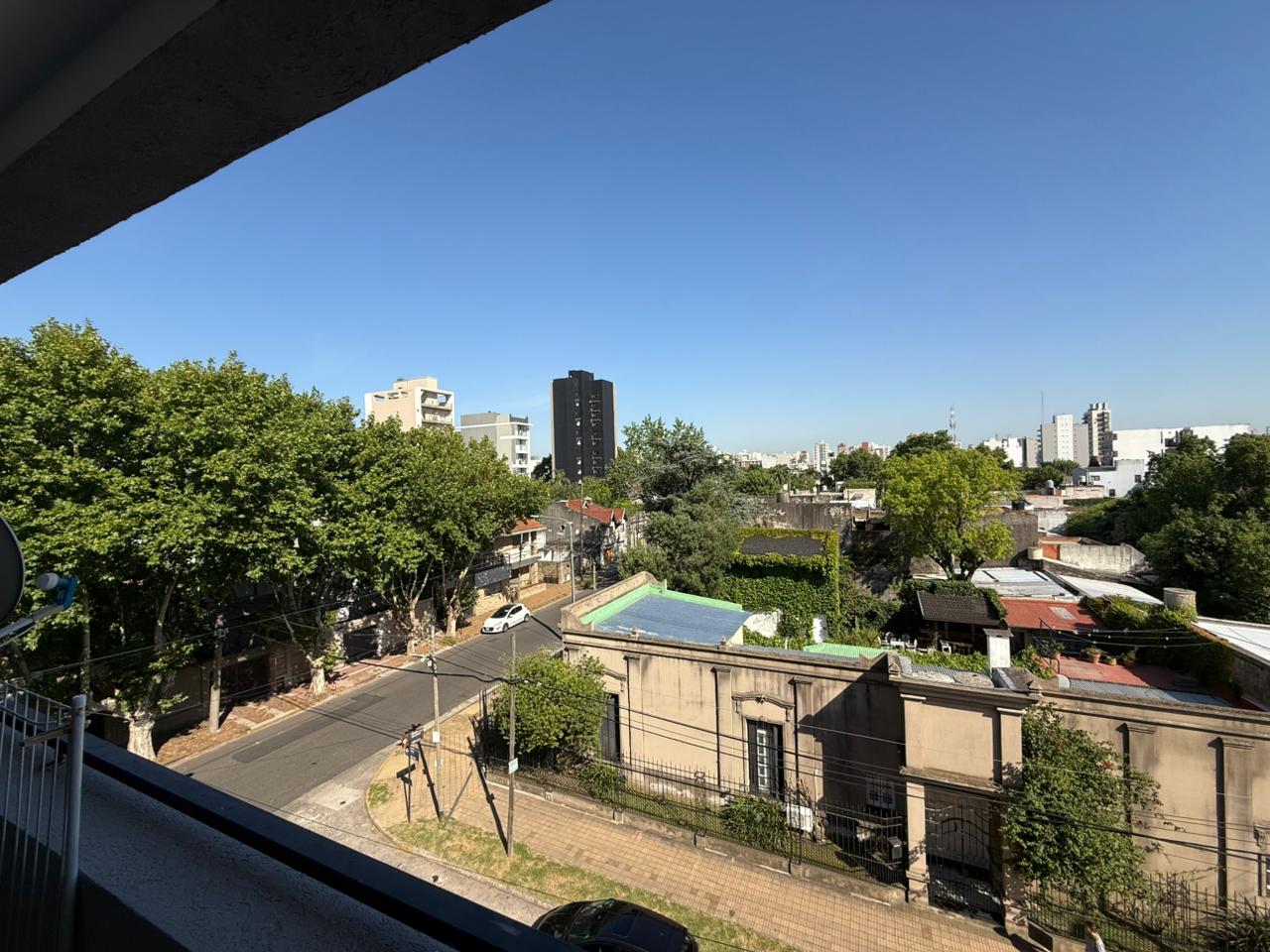 aparopropiedades - Departamento de 2 ambientes con cochera en Quilmes 