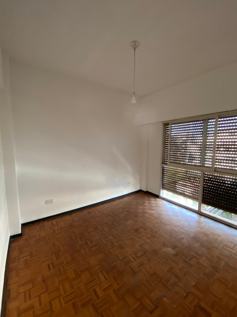 aparopropiedades - Departamento de 3 ambientes en Quilmes centro