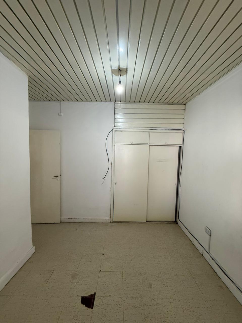 aparopropiedades - Casa en zona de Ezpeleta en Alquiler 