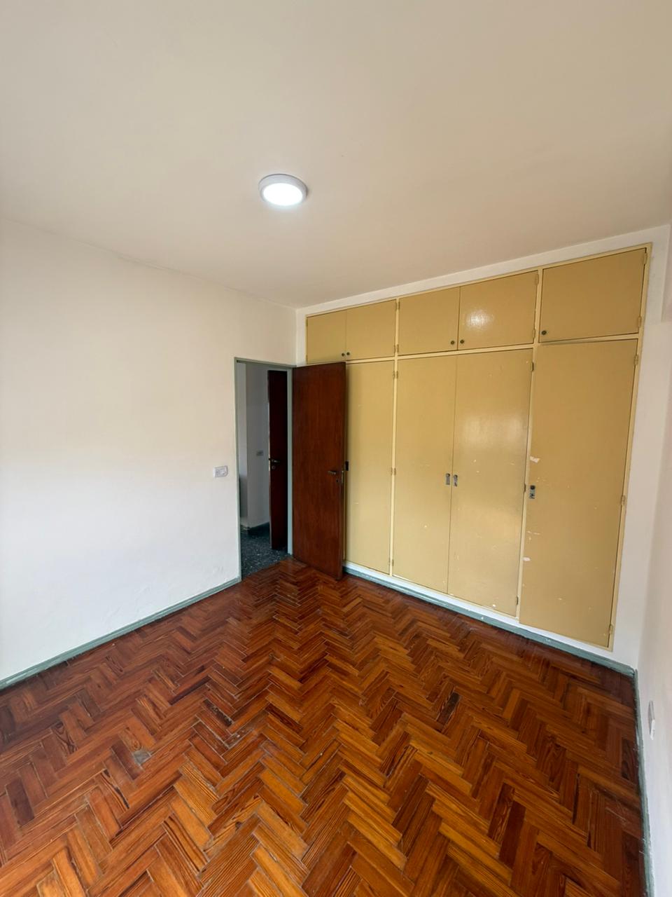 aparopropiedades - Departamento de 3 ambientes en Quilmes Centro