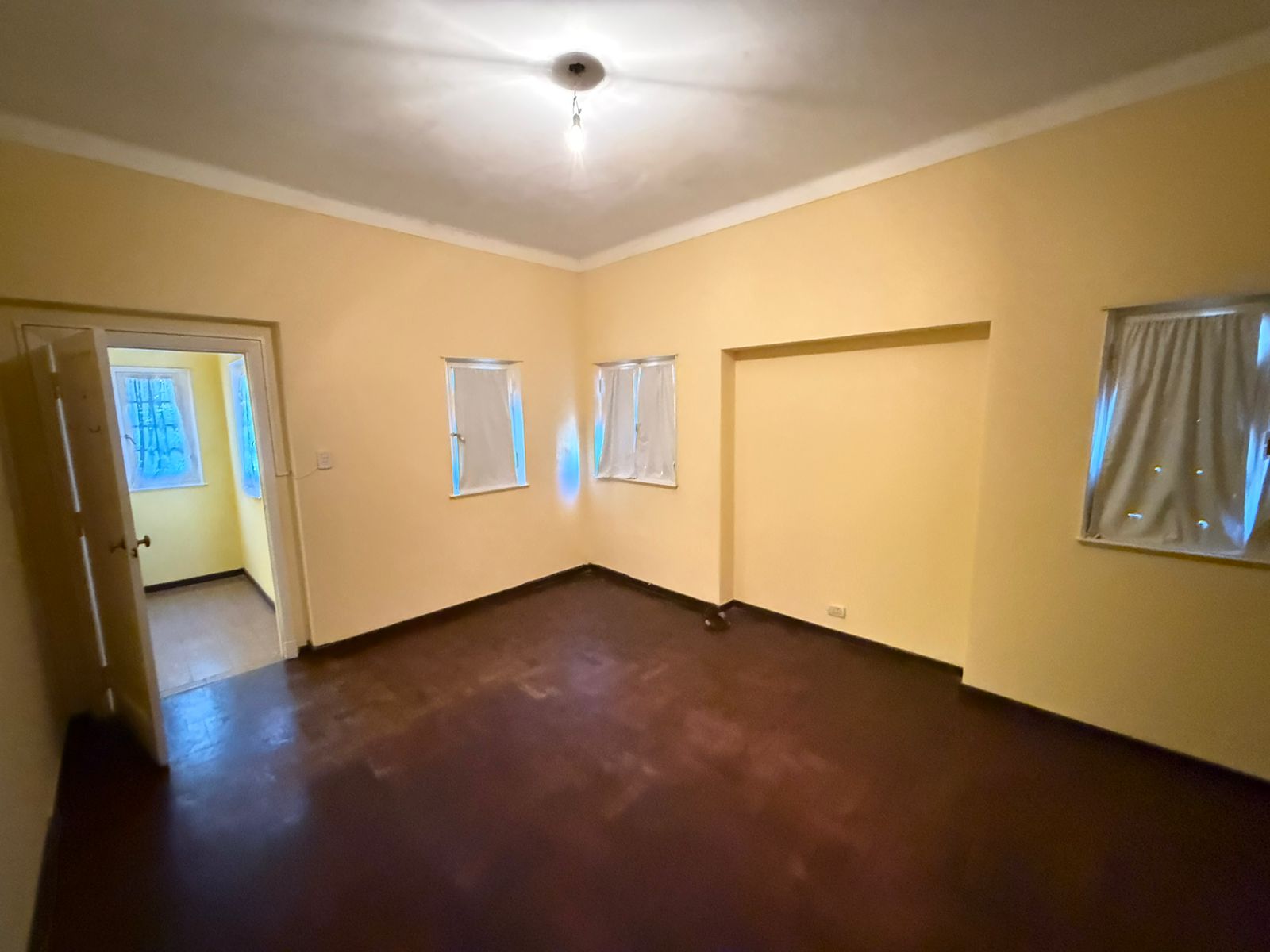 aparopropiedades - Casa en zona Residencial de Quilmes 