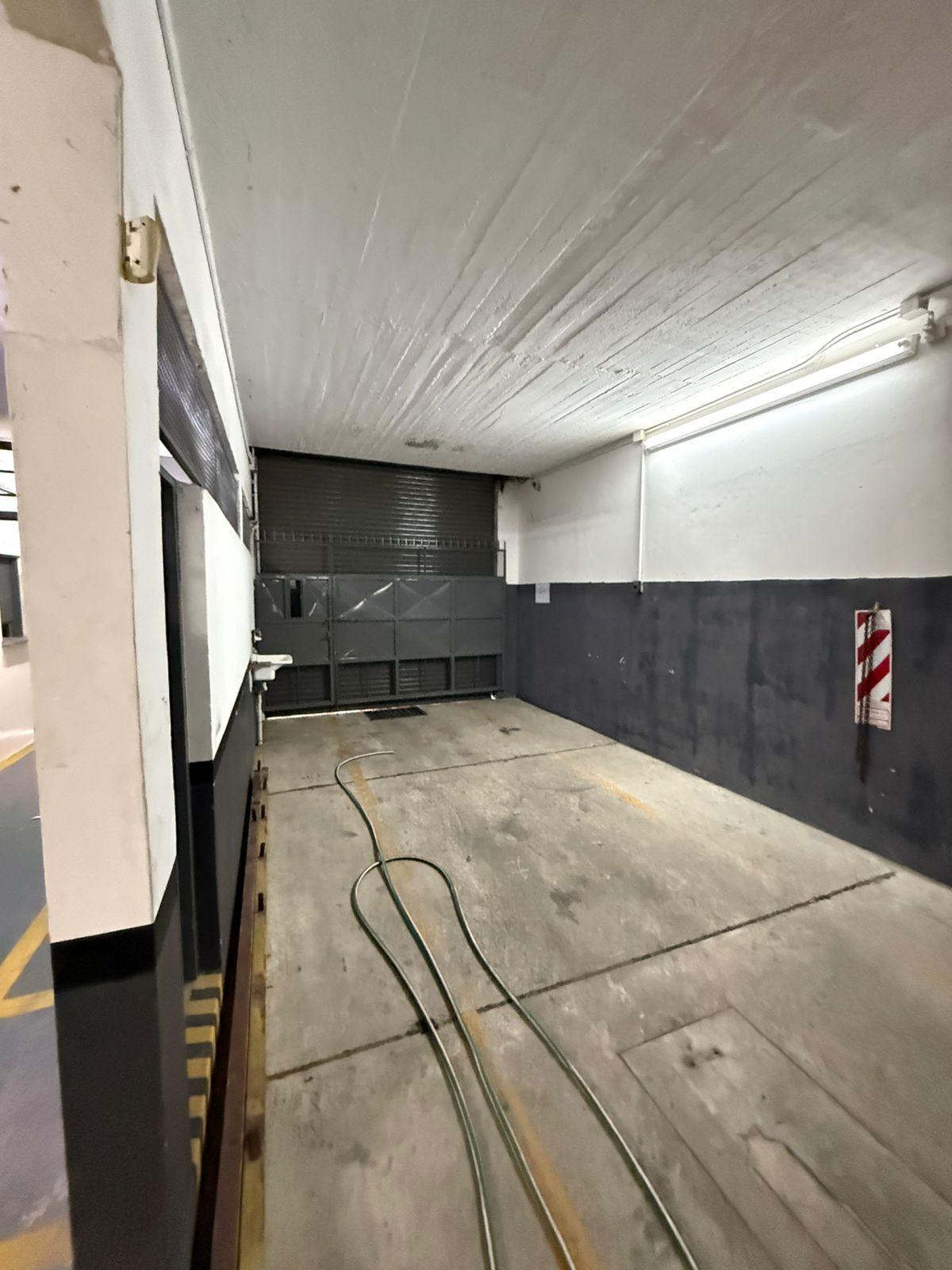 aparopropiedades - Galpón industrial en Quilmes - Excelente Oportunidad de Inversión 