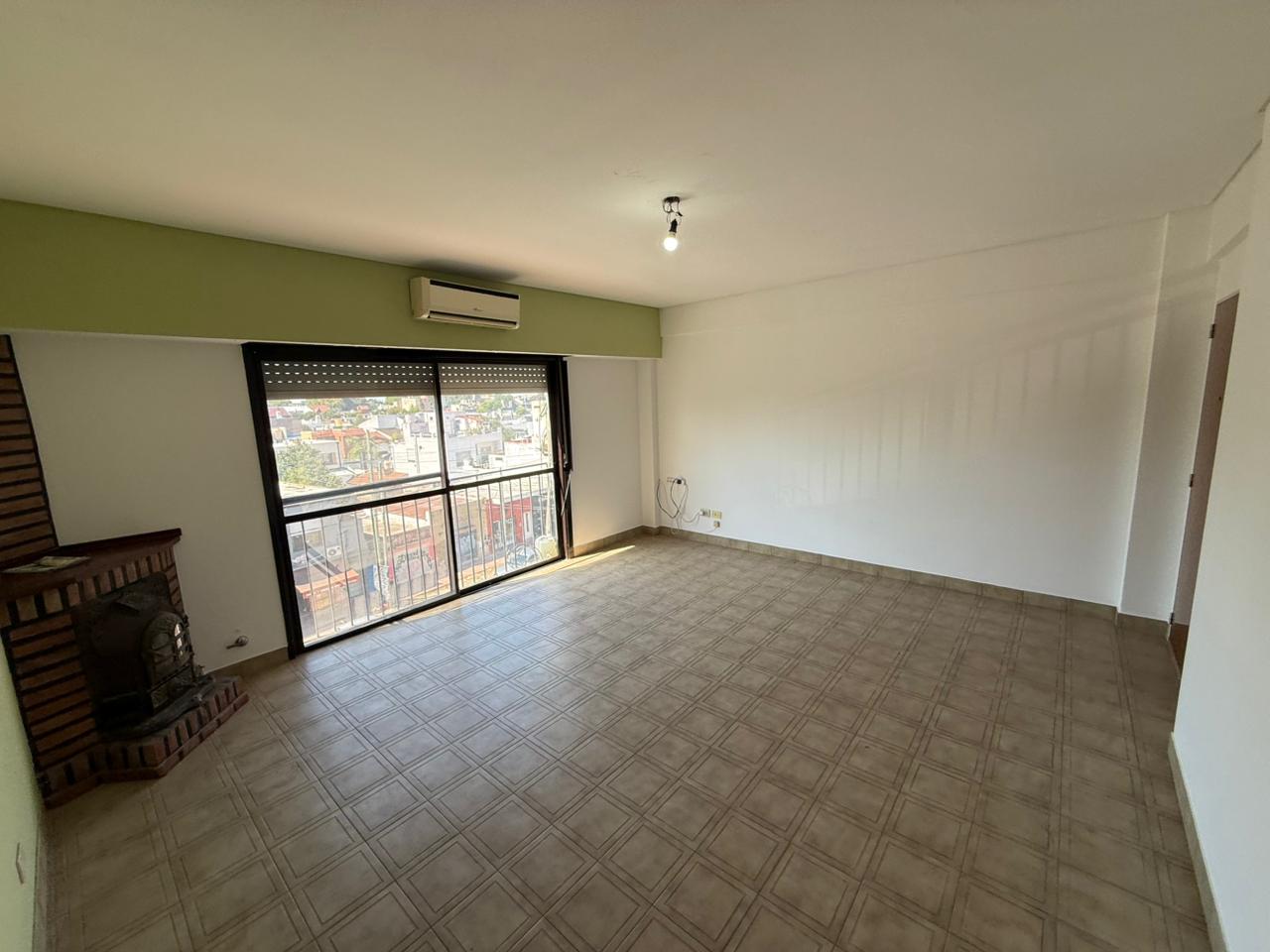 aparopropiedades - Departamento de 2 ambientes en Quilmes Este en venta