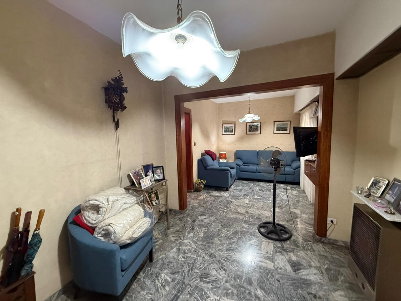 aparopropiedades - Chalet en Quilmes a la venta