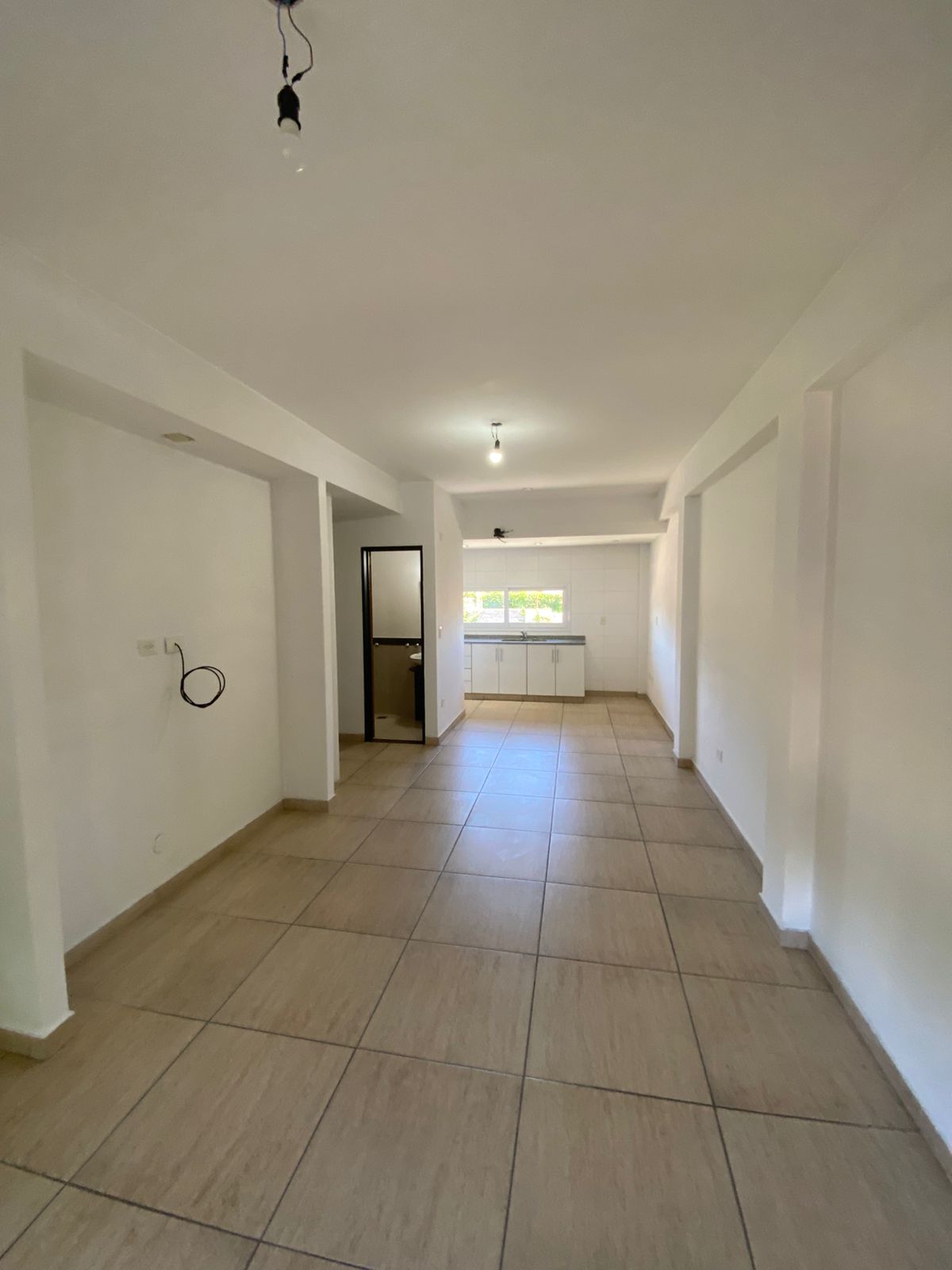 aparopropiedades - Triplex en Alquiler