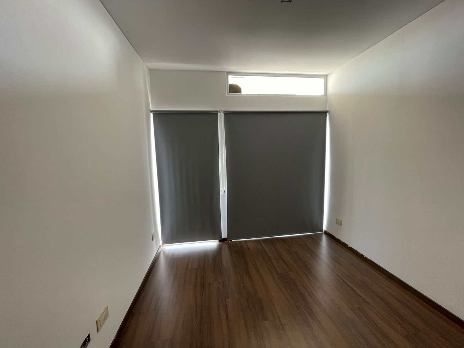 aparopropiedades - Departamento de 3 ambientes con cochera en Bernal Centro