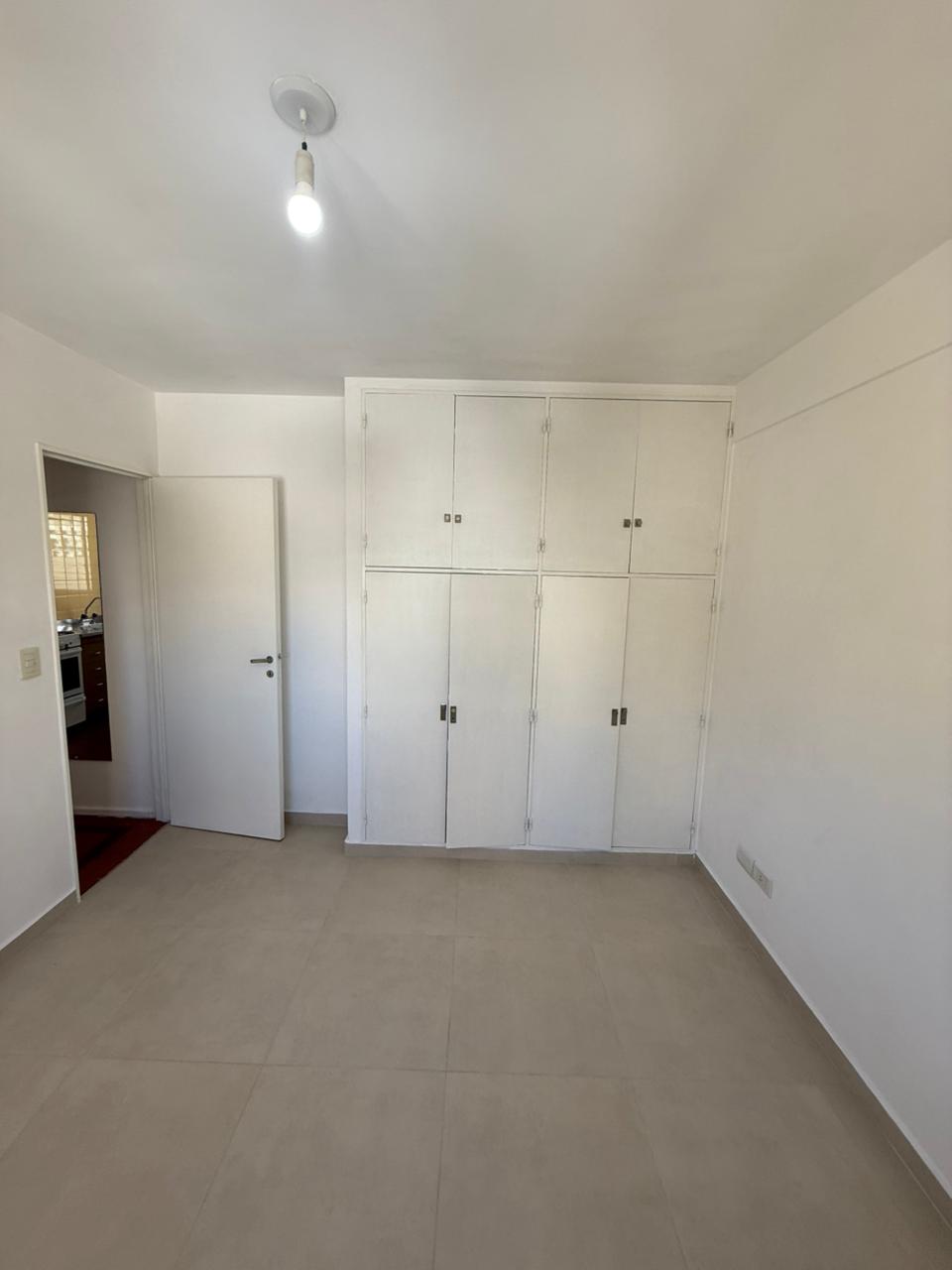 aparopropiedades - Departamento  de 2 ambientes en Quilmes centro