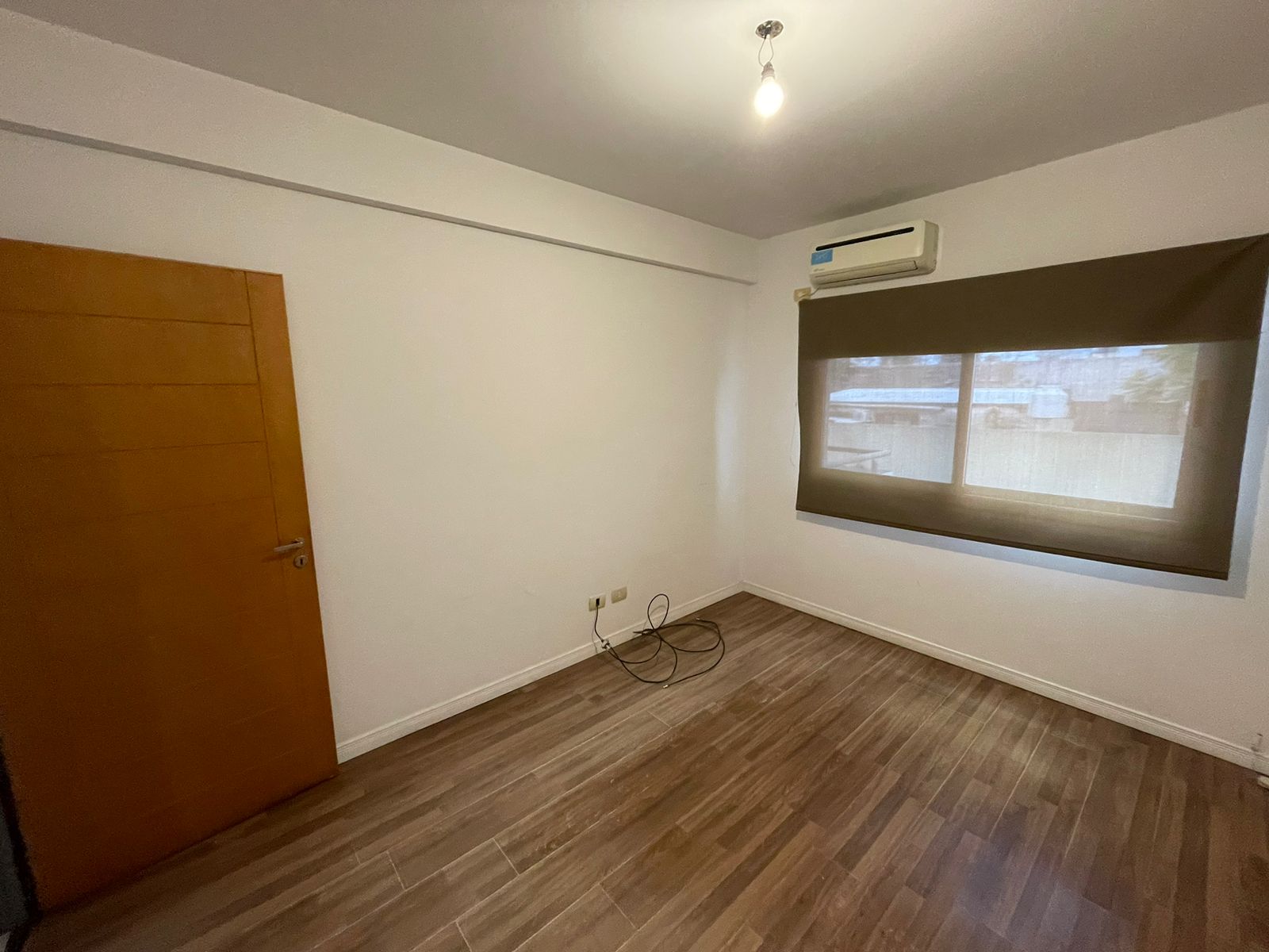 aparopropiedades - Departamento de 2 ambientes con cochera