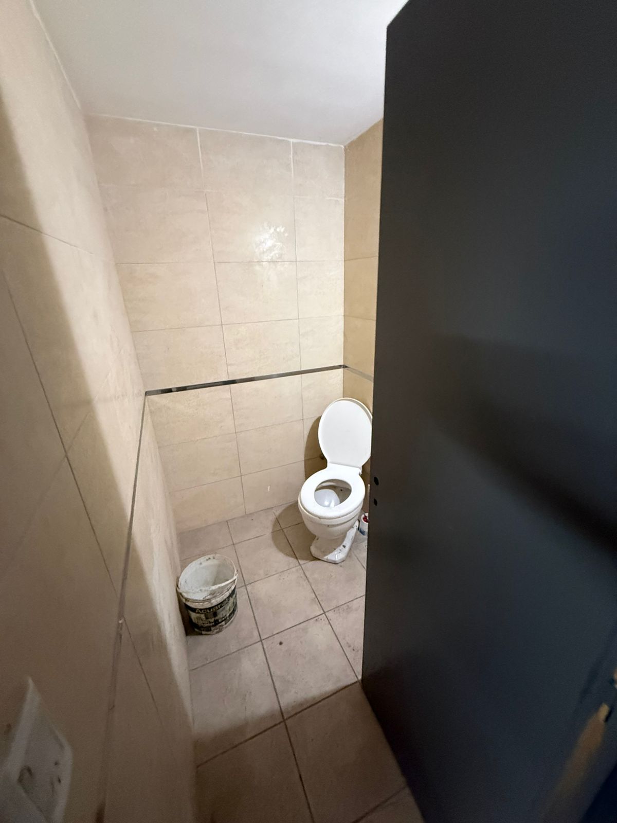 aparopropiedades - Galpón industrial en Alquiler en zona de Quilmes Oeste