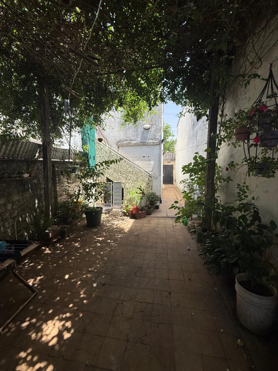 aparopropiedades - Casa en dos Plantas a la venta