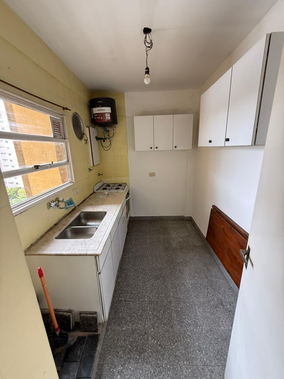 aparopropiedades - Departamento de 2 ambientes en el centro de Quilmes 