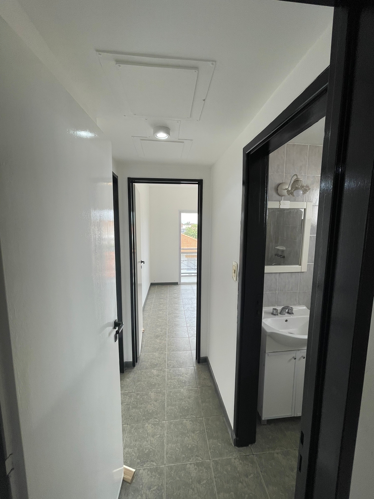 aparopropiedades - Departamento de 3 ambientes en Bernal Oeste