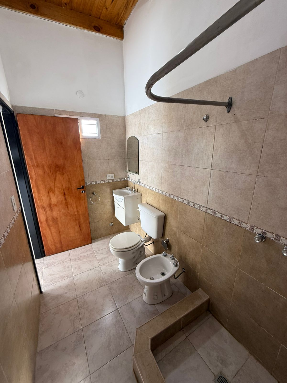 aparopropiedades - Monoambiente en alquiler en Planta Alta