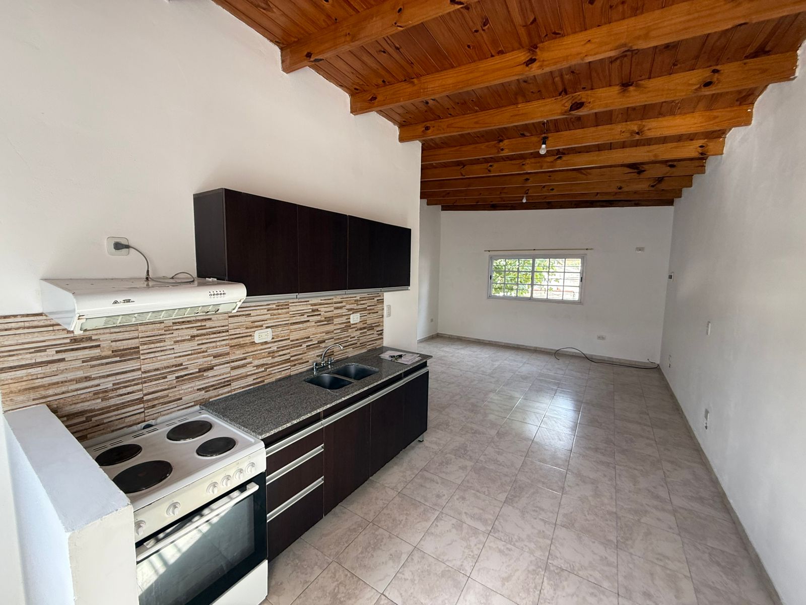 aparopropiedades - Monoambiente en alquiler en Planta Alta